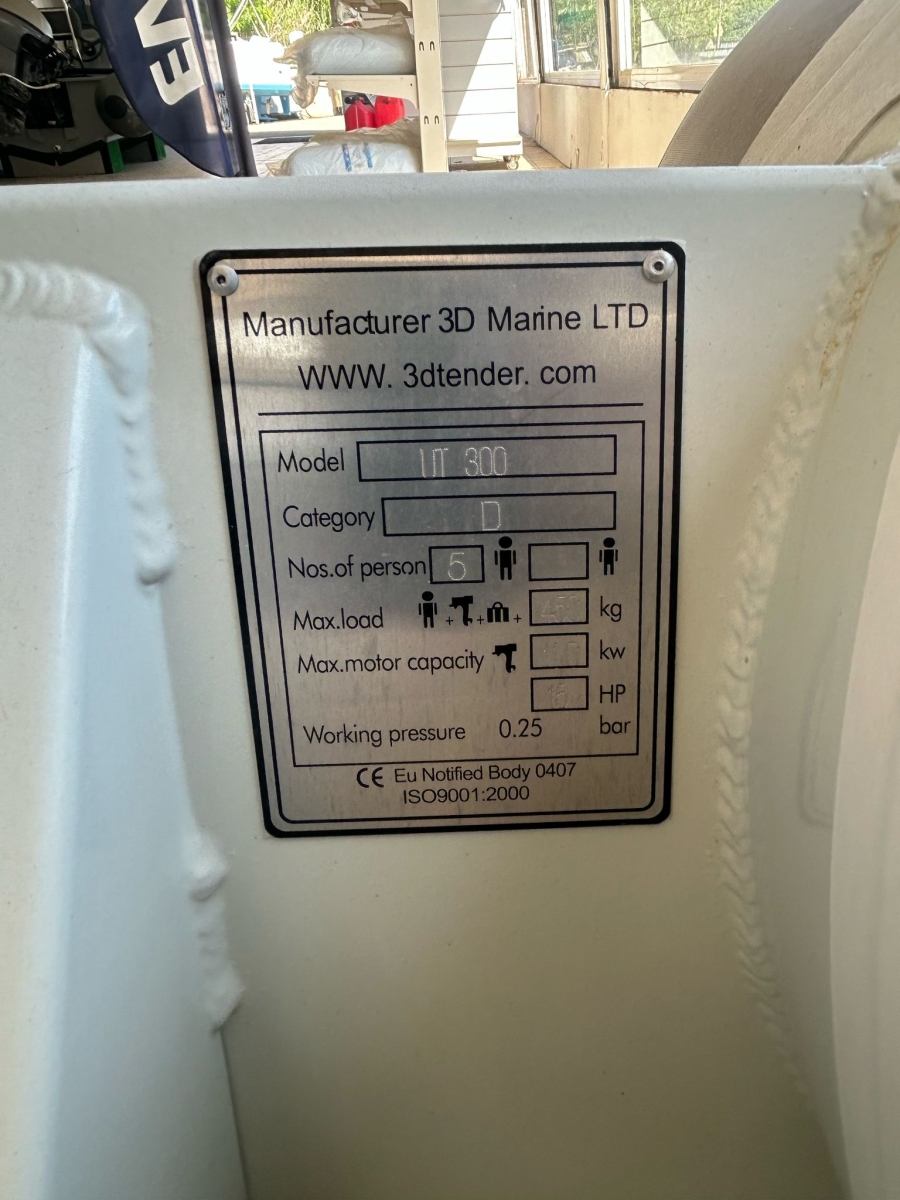 Annexe 3D Tender + moteur 6 Cv yamaha