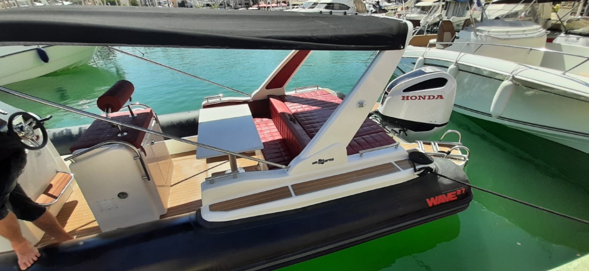 SEMI-RIGIDE ALTAMAREA WAVE 27 " 250 cv