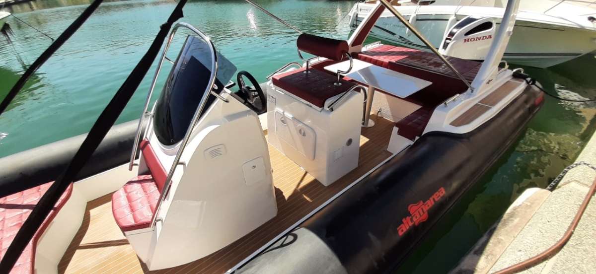 SEMI-RIGIDE ALTAMAREA WAVE 27 " 250 cv